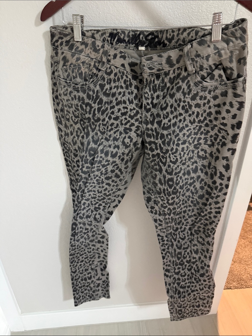 Vanilla Star Black and Gray Leopard Skinny Jeans